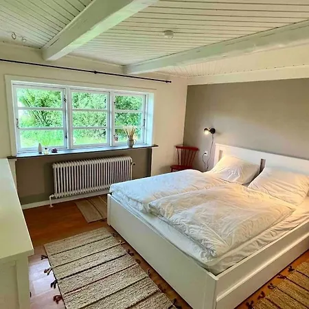 Anno 1871 - Cozy Farmhouse With 4 Bedrooms And Jacuzzi アパート *